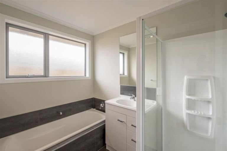 Photo of property in 4 Pohatu Lane, Otaki, 5512