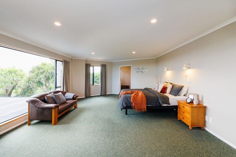 Photo of property in 80 Ngahere Park Road, Turitea, Palmerston North, 4472
