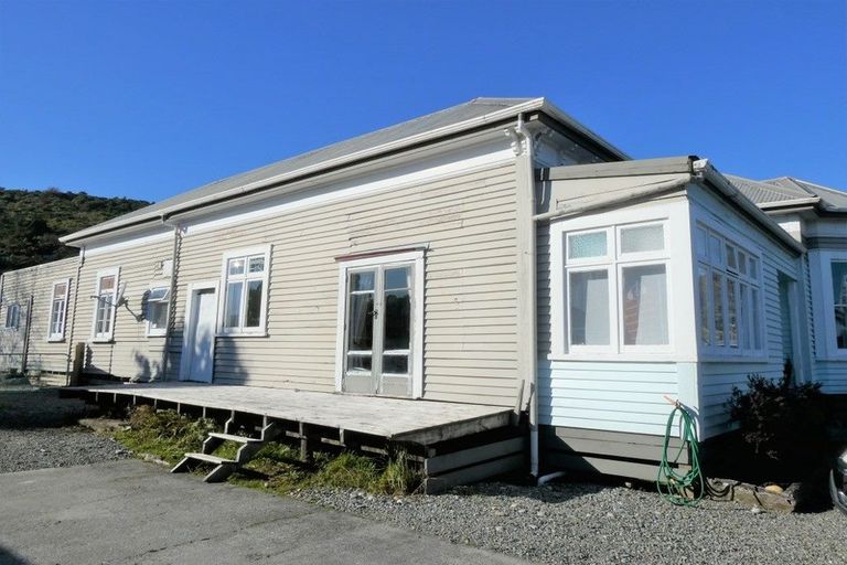 Photo of property in 19 Winnie Street, Greymouth, 7805