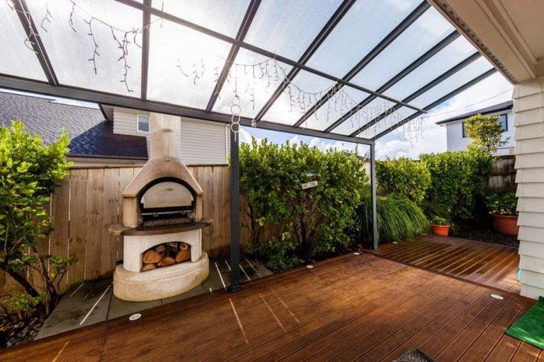 Photo of property in 35 Blake Greens, Silverdale, 0932