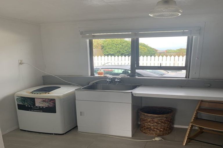 Photo of property in 69 Domett Street, Opunake, 4616