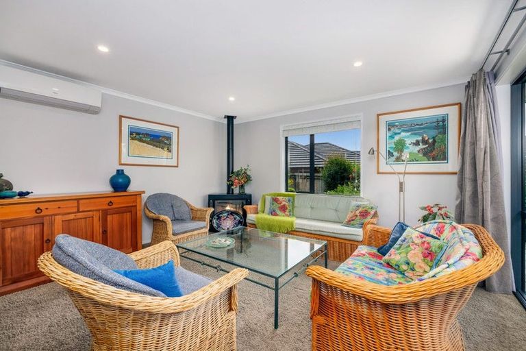 Photo of property in 5 Kilountain Place, Kerikeri, 0230