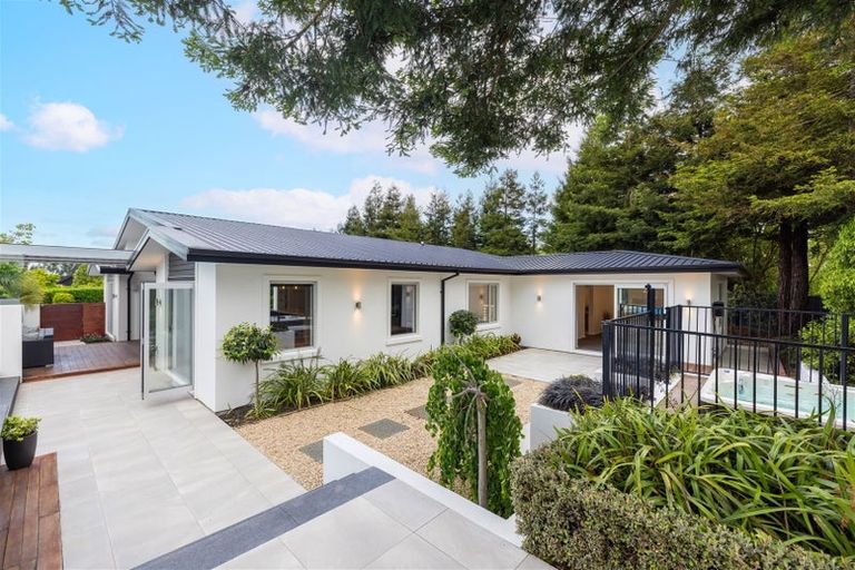 Photo of property in 43 Oakgrove Drive, Rangiora, 7400