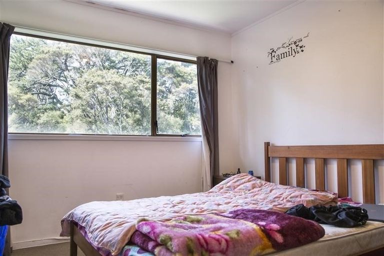 Photo of property in 58 Easton Park Parade, Glenfield, Auckland, 0629
