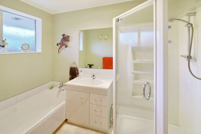 Photo of property in 41a Lake Terrace Road, Burwood, Christchurch, 8061