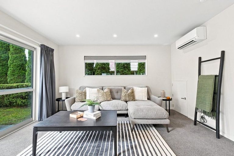 Photo of property in 2/33 Elizabeth Street, Riccarton, Christchurch, 8041