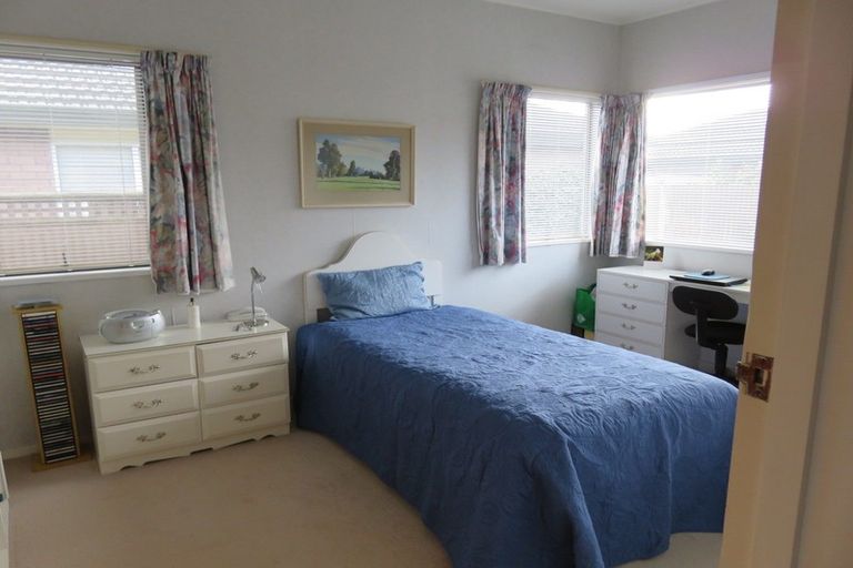 Photo of property in 1a Edwards Place, Terrace End, Palmerston North, 4410