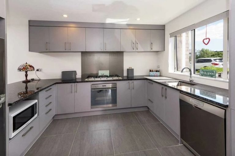 Photo of property in 48 Pencaitland Drive, Flat Bush, Auckland, 2019