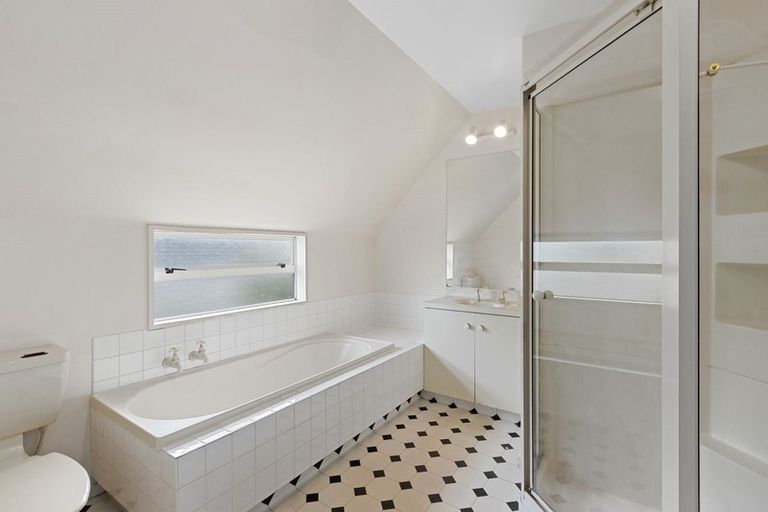 Photo of property in 1/33 Holly Road, St Albans, Christchurch, 8014