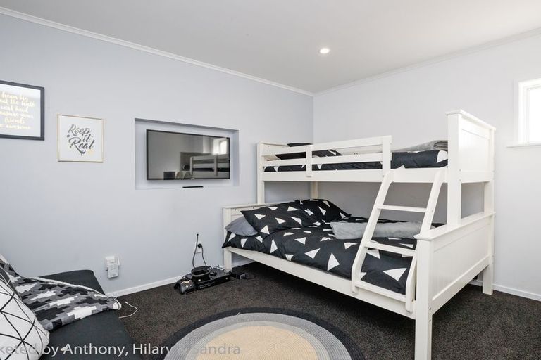 Photo of property in 15 Geraldine Crescent, Cloverlea, Palmerston North, 4412