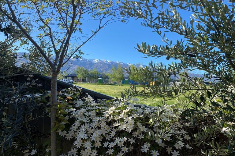 Photo of property in 4 Pisa Moorings Road, Mount Pisa, Cromwell, 9383