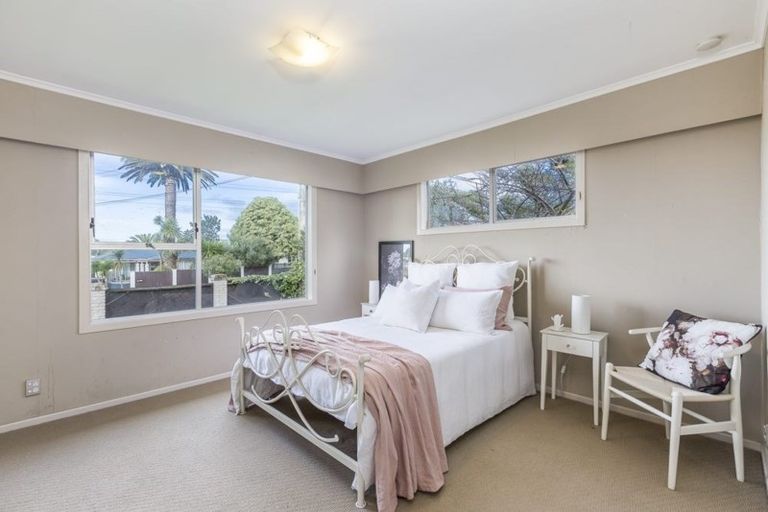 Photo of property in 46 Totara Road, Te Atatu Peninsula, Auckland, 0610