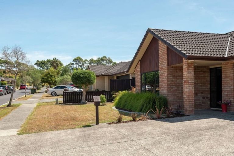 Photo of property in 9 Franshell Crescent, East Tamaki, Auckland, 2013