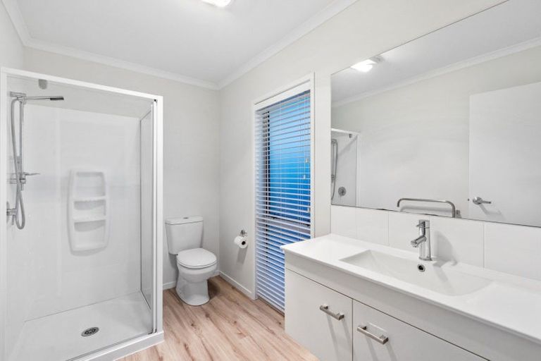 Photo of property in 21 Ponga Place, Papamoa Beach, Papamoa, 3118