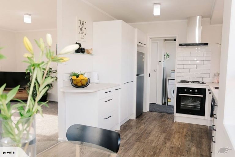 Photo of property in 2/256 Porchester Road, Takanini, 2112