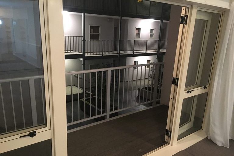 Photo of property in Luxford Villas, 115/72 Herald Street, Berhampore, Wellington, 6023