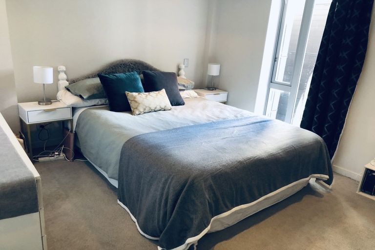 Photo of property in Piermont Apartments, 4i/82 Cable Street, Te Aro, Wellington, 6011