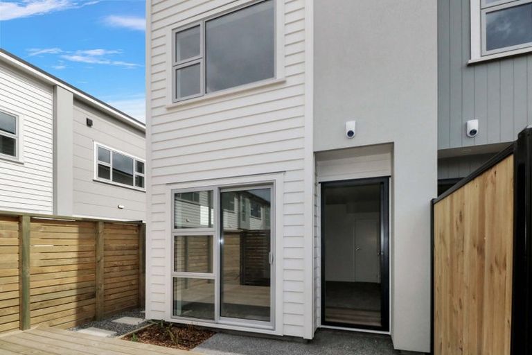 Photo of property in 1 Mcgrath Way, Taita, Lower Hutt, 5011