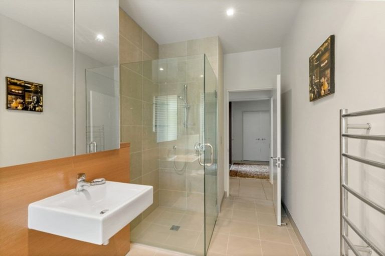 Photo of property in 6 Reading Court, Jacks Point, Queenstown, 9371