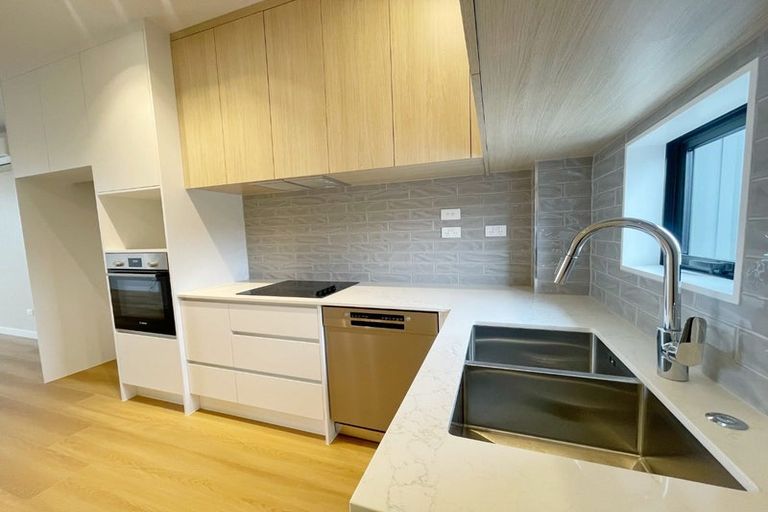 Photo of property in 29 Tieke Lane, Massey, Auckland, 0614