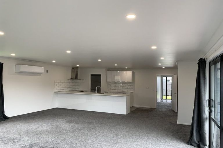 Photo of property in 19a Chestnut Close, Kelvin Grove, Palmerston North, 4414