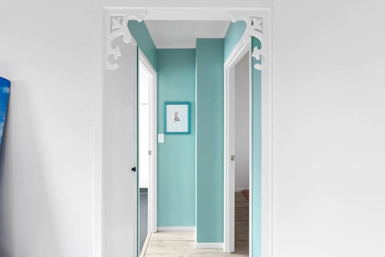 Photo of property in 1 Fantail Court, Orewa, 0931