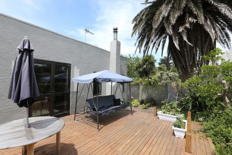 Photo of property in 20 Parris Street, Moturoa, New Plymouth, 4310