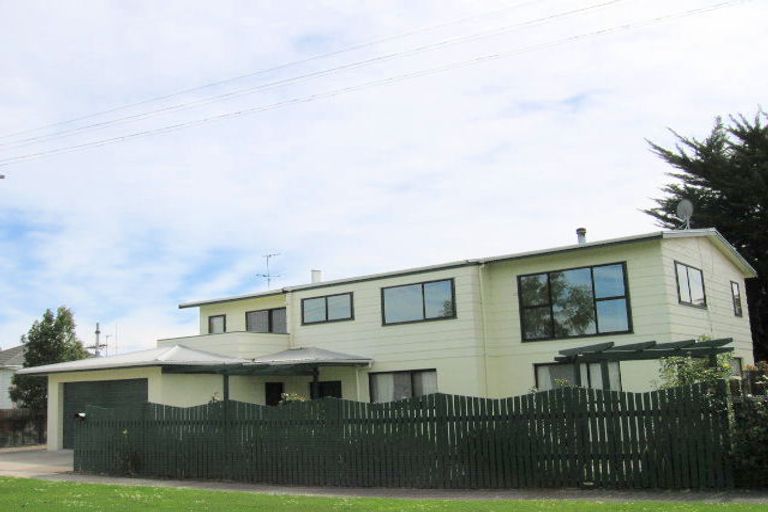 Photo of property in 11 Oak Street, Mangapapa, Gisborne, 4010