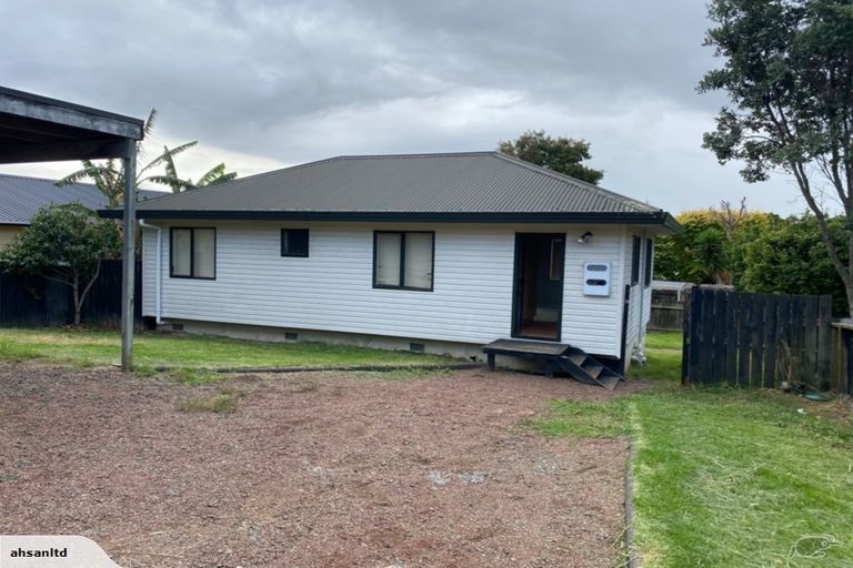 Photo of property in 21 Seabrook Avenue, New Lynn, Auckland, 0600