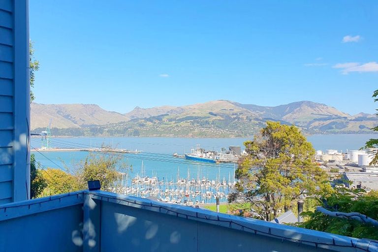 Photo of property in 28 Cunningham Terrace, Lyttelton, 8082