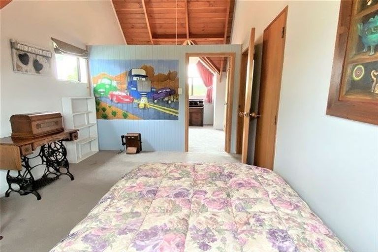 Photo of property in 411b Great South Road, Opaheke, Papakura, 2113