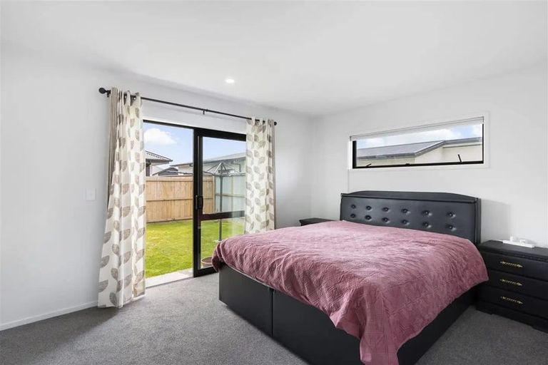 Photo of property in 23 Clonbunny Close, Rolleston, 7614