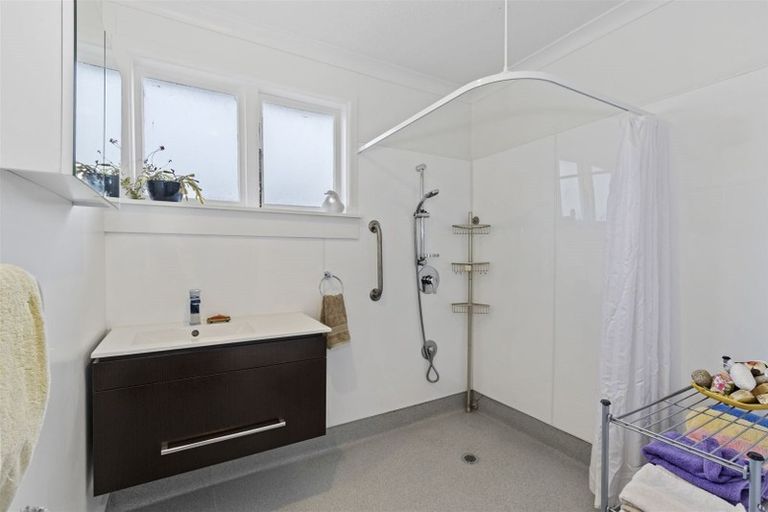 Photo of property in 105 Bassett Street, Burwood, Christchurch, 8083