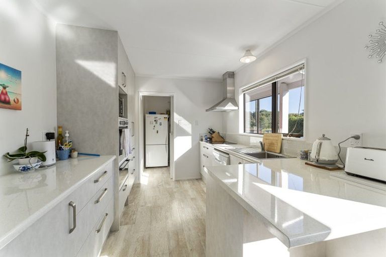 Photo of property in 63 Convent Road, Otaki, 5512