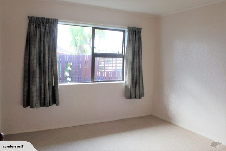 Photo of property in 66a Whiteley Street, Moturoa, New Plymouth, 4310