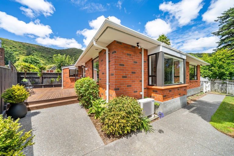 Photo of property in 78c Wyndrum Avenue, Waterloo, Lower Hutt, 5011