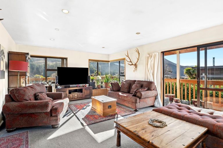 Photo of property in 19 Parry Crescent, Lake Hawea, Wanaka, 9382