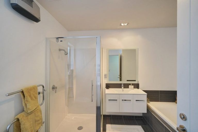 Photo of property in 104a Strickland Street, Sydenham, Christchurch, 8023