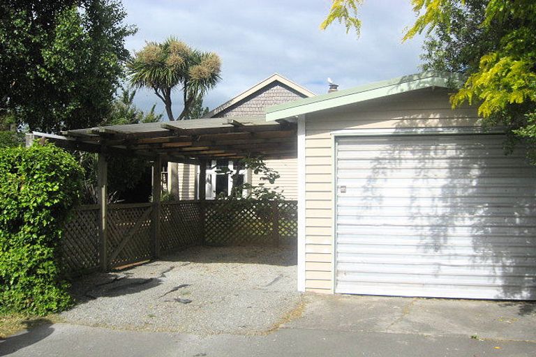 Photo of property in 76 Birdwood Avenue, Beckenham, Christchurch, 8023