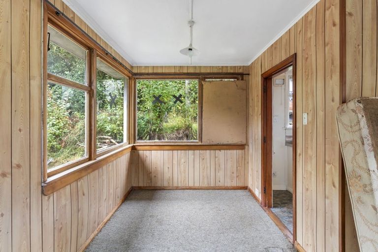 Photo of property in 19 Tui Terrace, Waipori Falls, Outram, 9073