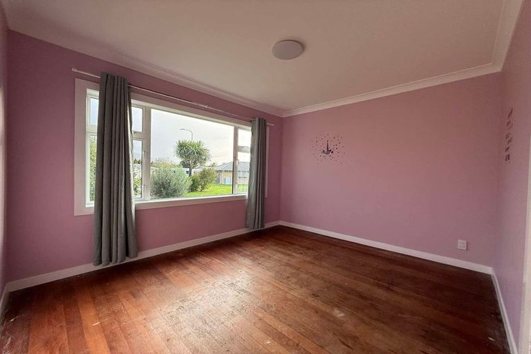 Photo of property in 6 Colonel Place, Featherston, 5710