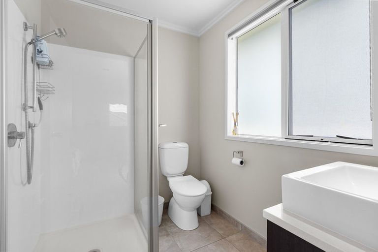 Photo of property in 96 Farringdon Avenue, Rototuna North, Hamilton, 3210