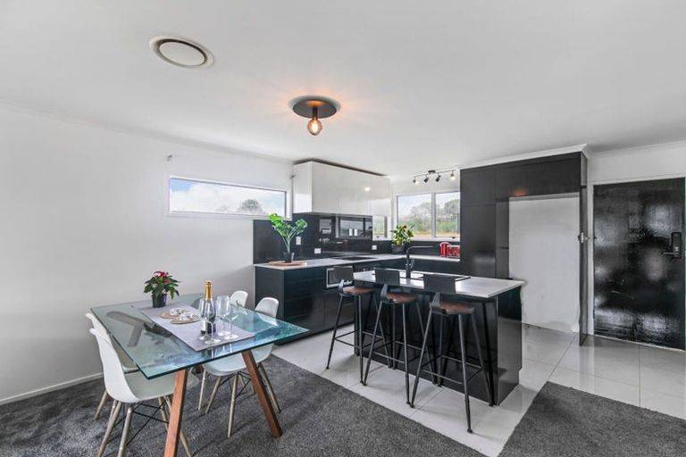 Photo of property in 6 Keryn Place, Opaheke, Papakura, 2113