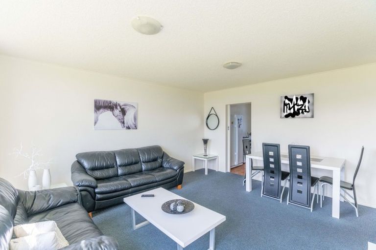 Photo of property in 23 Rangitane Street, Maupuia, Wellington, 6022