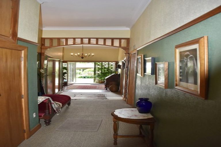 Photo of property in 27 Chester Street, Levin, 5510