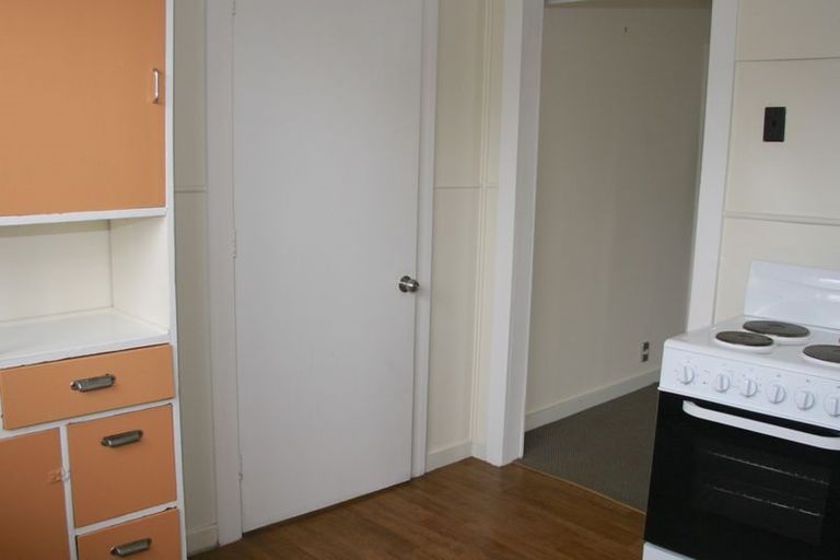 Photo of property in 100 Hakanoa Street, Huntly, 3700