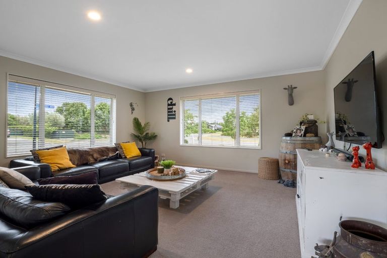 Photo of property in 2 Castleton Drive, Rolleston, 7615