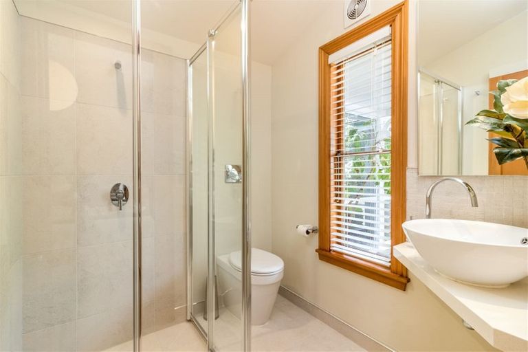 Photo of property in 40 Weka Street, Fendalton, Christchurch, 8041