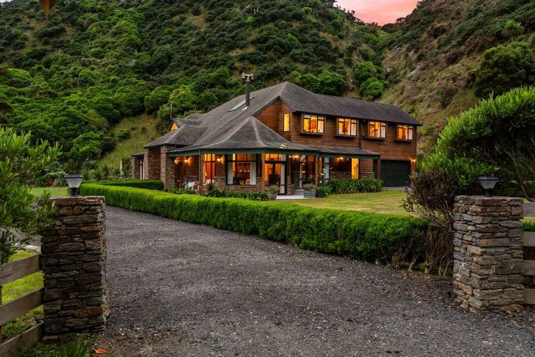 Photo of property in 751 Takarau Gorge Road, Makara, Karori, 6972