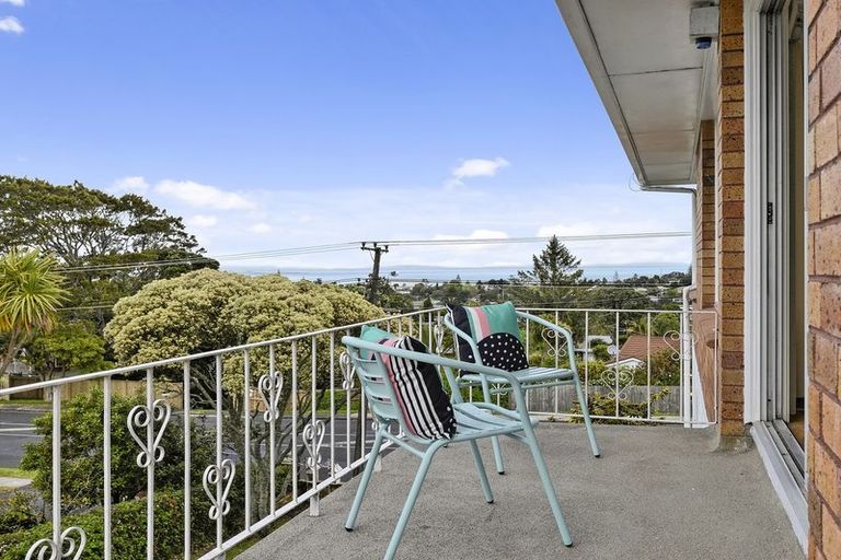 Photo of property in 1/117 Golf Road, New Lynn, Auckland, 0600